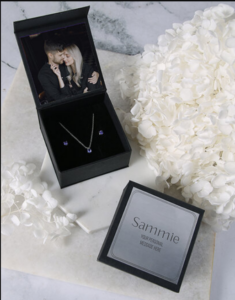 Earrings and necklace 